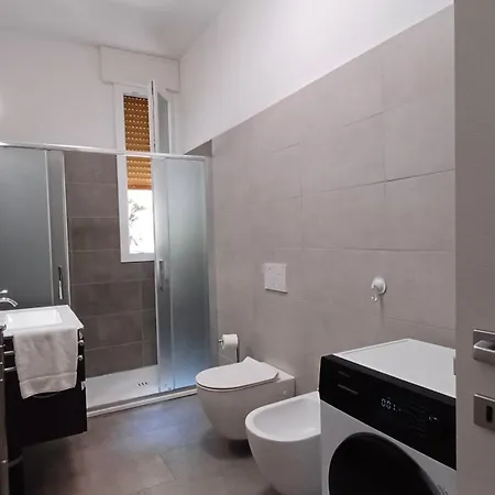 Turati 2 * Καζαλέκιο ντι Ρένο